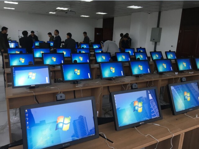 蘇州園區(qū)車管所考試機27臺、學習機48臺、排隊叫號系統(tǒng)